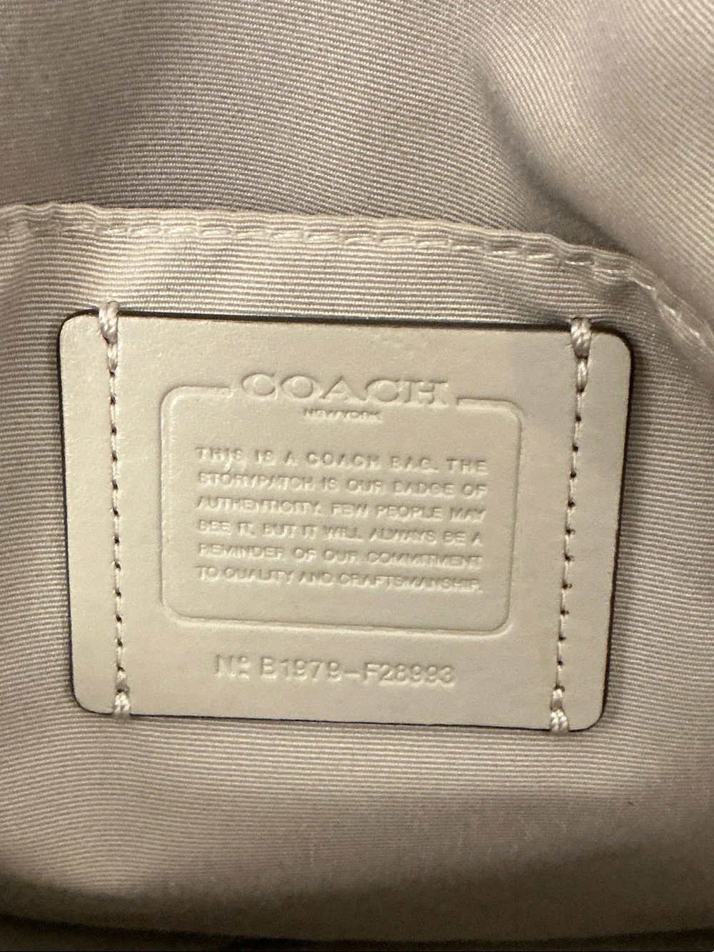 Coach F28993 Kelsey Pebbled Leather Shoulder Satchel Crossbody in Grayish Taupe - Picture 9 of 14